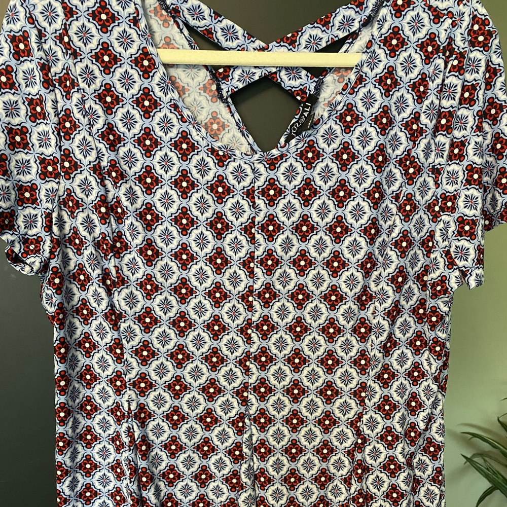 Patterned Roz&Ali Tee - Picture 2 of 8